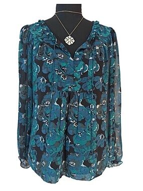 A NEW APPROACH ~ Women’s long sleeve fully lined black/teal color top size MP